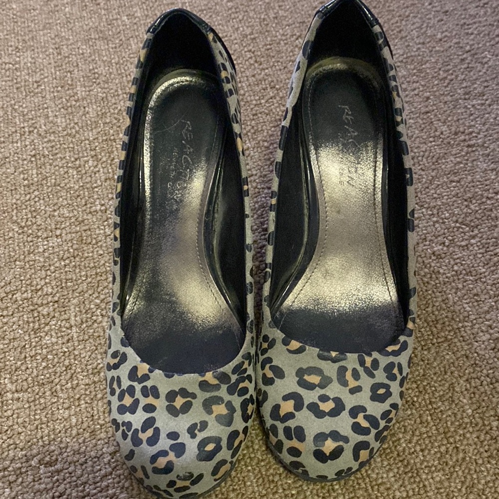 Stop and take a look at these show stoppers! Kenneth Cole Reaction!
